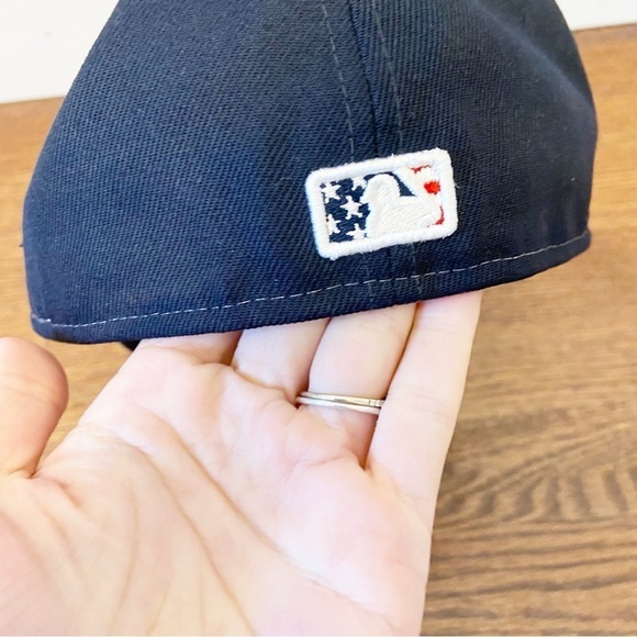 NEW ERA MENS BOSTON RED SOX 59FIFTY LOW PROFILE 4TH OF JULY 22 FITTED HAT 60.6cm - Picture 9 of 12